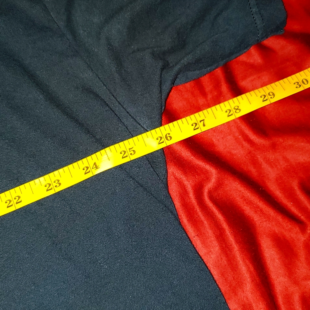 Batman Gotham City Beer T-Shirt - Picture 5 of 6